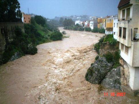 UNA DÈCADA DE LA RIUADA DEL PILAR. A GATA, EL GORGOS ES VA DESBORDAR AL PARC DEL RAVAL