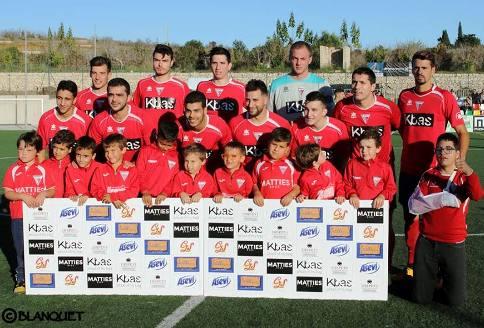 GRAN VICTÒRIA (3-0) AL DERBI DEL GORGOS MAJOR CONTRA EL PEDREGUER. Gayà assisteix a lencontre a Les Costeres. Els infantils, líders, golejen 0-6