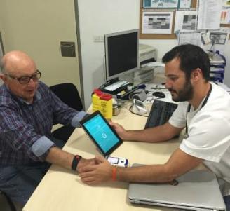 LA PREMSA PARLA DELA CREACIÓ PER UN METGE DEL CENTRE DE SALUT DE GATA DE LA PRIMERA APP AMB PULSÒMETRE PER A DETECTAR ARRÍTMIES