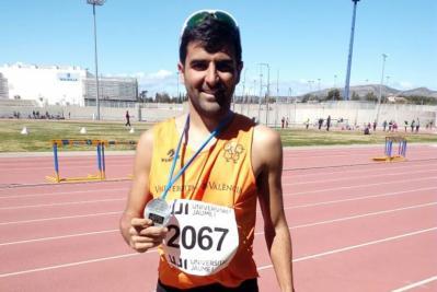 EL JOVE ATLETA XABIER TONI SOLER LLIDÓ (de pare gater), SUBCAMPIÓ AUTONÒMIC UNIVERSITARI