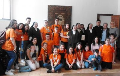 ELS JÚNIORS DE GATA VISITEN EL CONVENT DE LES CARMELITES DESCALCES DALTEA, ON RESIDIX LA GATERA SOR ROSITA SOLER SIGNES