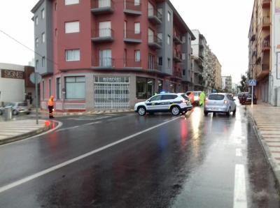 VESPRADA COMPLICADA AHIR DIMECRES 6: Pluja (20 litres), tallada la N-332, centre del poble,