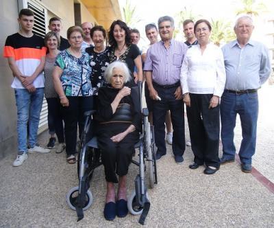 GATA DE GORGOS TÉ UNA NOVA CENTENÀRIA, MAGDALENA FEMENÍA SAPENA: va complir 100 primaveres el dia 10