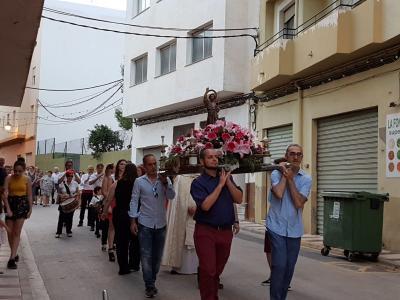 LA FONT DEL RIU I GATA FESTEJEN A SANT JOAN: sopars, truc, música, missa, processó, danses,