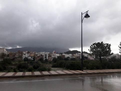 EL TEMPORAL DEIXA QUASI 100 LITRES D'AIGUA A GATA (98 des d'anit a aquesta vesprada)