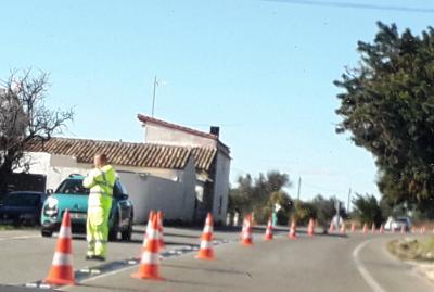 MALESTAR I INDIGNACIÓ: VEÏNS AFECTATS DE LA CTRA. GATA-XÀBIA EN DESACORD AMB LA DOBLE RATLLA CONTÍNUA