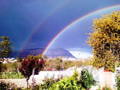 IMATGES CURIOSES: DOBLE ARC DE SANT MARTÍ DESPRÉS D'UN RUIXAT