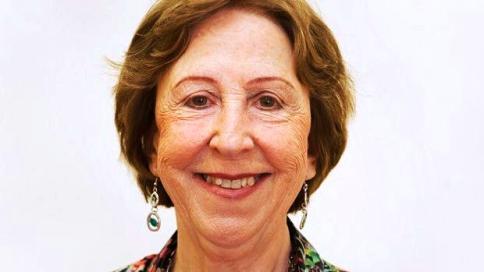 MOR L'ESCRIPTORA I MESTRA CARME MIQUEL I DIEGO (de mare gatera) -D.E.P.- Condol des de l'Ajuntament de Gata