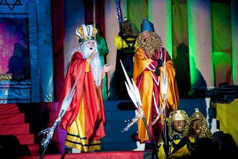 REIS GATA 2020: HUI, DIA DEL BÀNDOL. DEMÀ EL DIA MÉS ESPERAT. PARLA LA HISTÒRIA: 1913-2020, 107 ANYS (53 de Misteri)