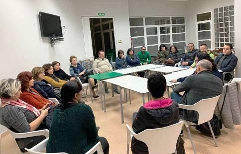 LA PREMSA PARLA DELA PROBLEMÀTICA. COMERÇ DE GATA, VÍCTIMES DE LA MALA PLANIFICACIÓ: PROBLEMA, LES OBRES DELS CARRERS DEL CENTRE DEL POBLE I LA LLARGA DURACIÓ