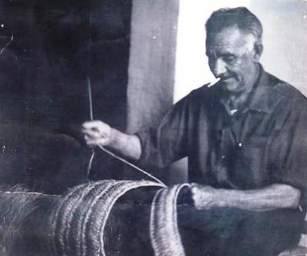 EL JOC DE LA HISTÒRIA DE GATA. 6ena PREGUNTA, QUI ÉS L'HOME?. COM LI DEIEN?, QUE FEIA?