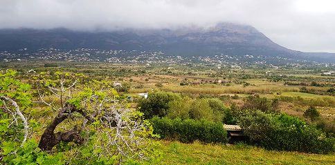 A GATA, LA PLUJA ACOMPANYA LA CONFINACIÓ PEL CORONAVIRUS (51 litres i 8 dies plovent)