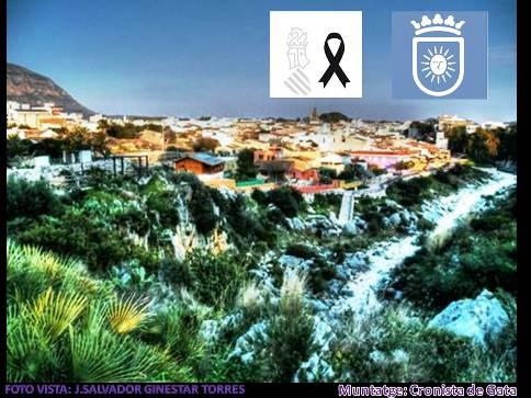 RECORDEU. HUI DIUMENGE DIA 19, GATA TÉ QUE EMMUDIR ENCARA MÉS (3 MINUTS DE SILENCI ALS BALCONS PELS MORTS DE LA COMUNITAT VALENCIANA) (COVID-19)