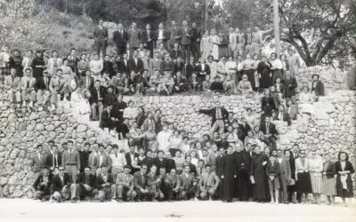 FOTOGRAFIES ANTIGUESI D'ABANS (Gata en el record) -1.842-: NOMBRÓS GRUP DE GATERS VISITEN FONTILLES, 1955