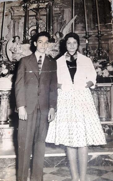 FOTOGRAFIES ANTIGUESI D'ABANS (Gata en el record) -1.864-: OFRENA DE FLORS AL CRIST, 1957. *FOTOS DE FESTES*