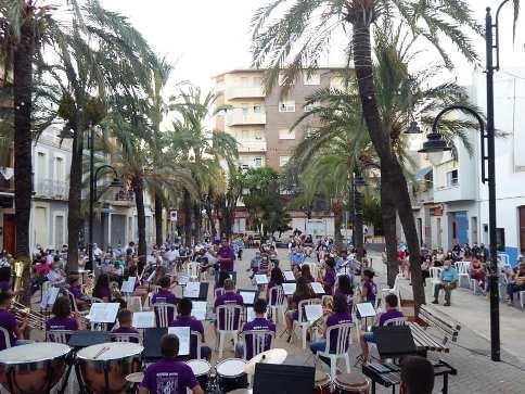 GRAN CONCERT DE LA BANDA JUVENIL DE GATA, CLOENDA DE LES ACTIVITATS PARAL·LELES D'ART AL VENT. El seu director Felipe Fuertes estrena el seu pasdoble Festa Gatera