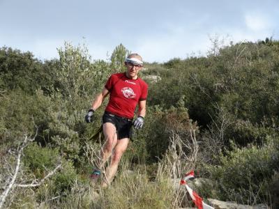 EL CORREDOR GATER FERNANDO (CURRO) ARABÍ, TERCER DE LA SEUA CATEGORIA A LA ULTRA DE 100 KILÒMETRES DE CANFRANC (ACONSEGUIT EL REPTE DE KILÒMETRES SOLIDARIS)