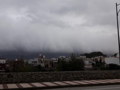 LA TORMENTA HA DEIXAT JA A GATA 23,8 LITRES. SEGUEIX EL MAL TEMPS HUI DIJOUS