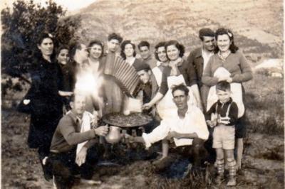 FOTOGRAFIES ANTIGUES I D'ABANS (Gata en el record) (1.871): QUADRILLA D'AMICS AL MONTGÓ