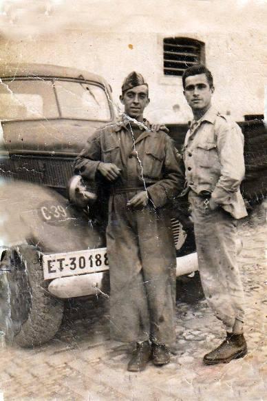 FOTOGRAFIES ANTIGUESI D'ABANS (Gata en el record) -1.872-: DOS SOLDATS GATERS AL 1944