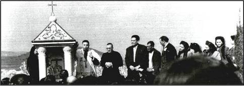 GATA, GENER DE 1954: BENDICIÓ DE LES 14 ESTACIONS DEL CALVARI PÚBLIC (Un mosset de la història gatera, dia a dia)