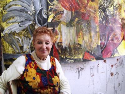 LA PREMSA PARLAEN UN EXTENS ARTICLE-REPORTATGE-ENTREVISTA DE L'ARTISTA GATERA PEPA CASELLES (Irene Ballester per a Marina Plaza)