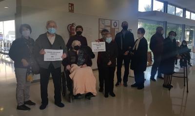 GATA, COVID19: MOLT BONA NOTÍCIA, COMENÇA LA VACUNACIÓ AL CENTRE DE SALUT (HUI ALS MAJORS DE 90 ANYS)