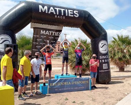 GATA ACULL EL I TROFEU ESCOLES DE CICLISME AL CIRCUIT URBÀ DE LES SORTS