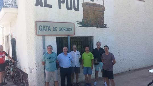 TANCA LES PORTES PER JUBILACIÓ EL CONEGUT BAR AL POU DE LENTRADA DE GATA. Després de 38 anys i mig al servei dels gaters i comarca