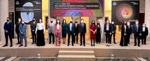 LLIUREN ELS PREMIS D'INVESTIGACIÓ MATEMÀTICA VICENT CASELLES COSTA DEL 2020 I 2021. Real Sociedad Matemática Española i Fundació BBVA