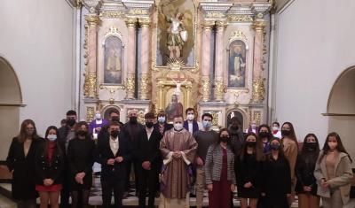 ES CONFIRMEN 16 JOVES DE LA PARRÒQUIA DE GATA