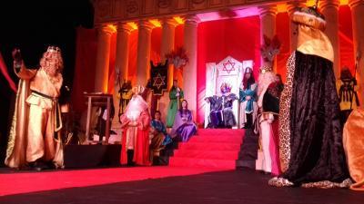 MISTERI DE REIS DE GATA, ESPECTACULAR PARTICIPACIÓ DEL VEÏNAT DEL POBLE