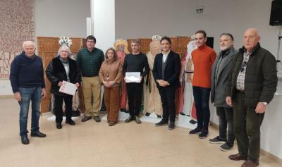 LLIURAMENT OFICIAL DEL RECONEIXEMENT DE FESTA D'INTERÉS TURÍSTIC AUTONÒMIC DEL MISTERI DE REIS. Homenajats els regidors de festes de la democràcia. Assistència del secretari autonòmic de Turisme Francesc Colomer