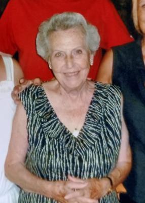 HA FALTAT FINA (la de Campos) A ALACANT. FINA GARCÍA MAYLIN TENIA 102 ANYS. Va viure molts anys amb les cosines a Gata