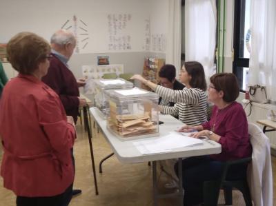 28M ELECCIONS LOCALS I AUTONÒMIQUES. GATA. PARTICIPACIÓ A LES 14:00 HORES, EL 45,03%. 3,54 punts per dalt que al 2019. Jornada de votacions, pluja pel matí i primer torn de comunions