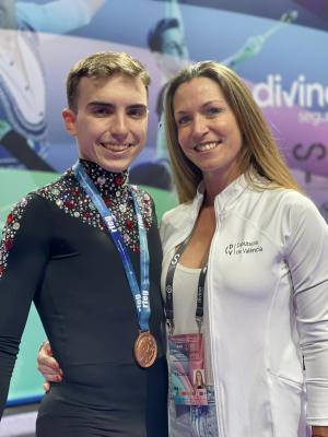 EL GIMNASTA GATER SERGIO BUIGUES VIVES OBTÉ UN BRONZE NACIONAL EN CÉRCOL (ARO) I ÉS SISÉ EN CINTA