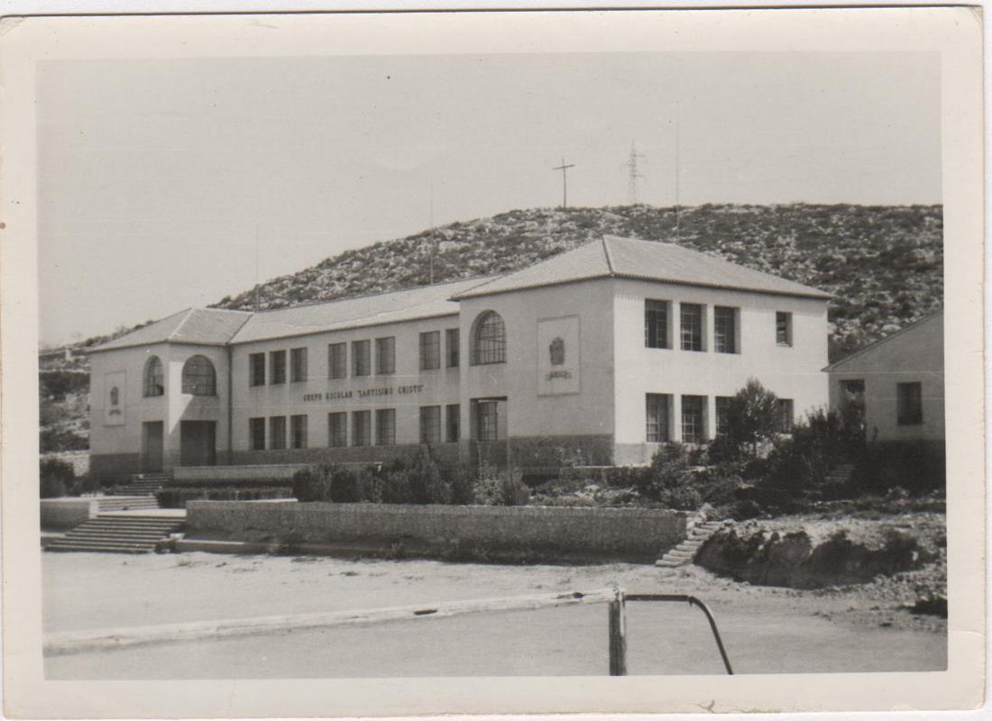 HISTÒRIA LOCAL, GATA: ELS INICIS FORMALS DE LES TRES ESCOLES NACIONALS D'ENSENYANÇA PRIMÀRIA DEL GRUP ESCOLAR