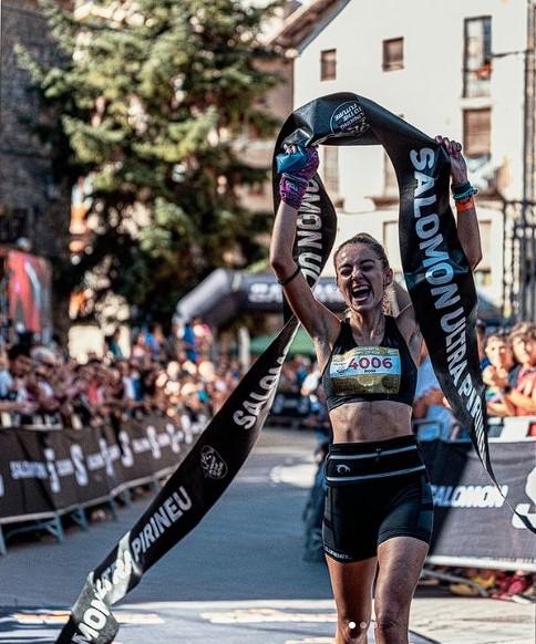 L'ATLETA GATERA ROSA MARÍA LARA FELIU COMENÇA LA TEMPORADA AMB VICTÒRIA I RÉCORD. Primera en la seua categoria a la
        Mitja marató 21 km. del SalomonUltra Pirineu2023 i baixant 4 minuts el rècord