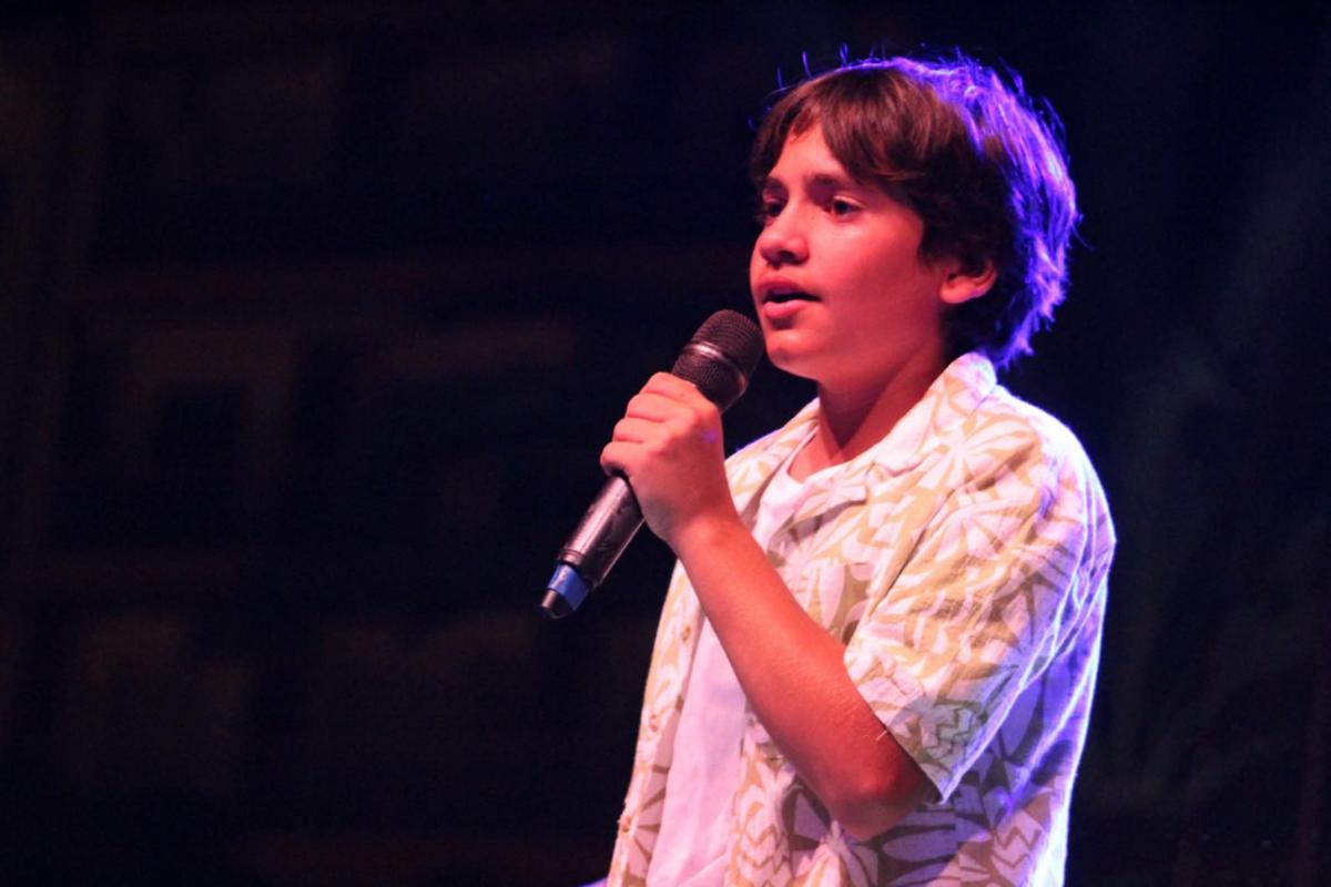 EL JOVE GATER ANTONI MORENO MONFORT GUANYA LA MODALITAT INFANTIL DEL FESTIVAL INTERGENERACIONAL DE LA CANÇÓ DE DÉNIA. Maite Signes Mulet va actuar en la de adults