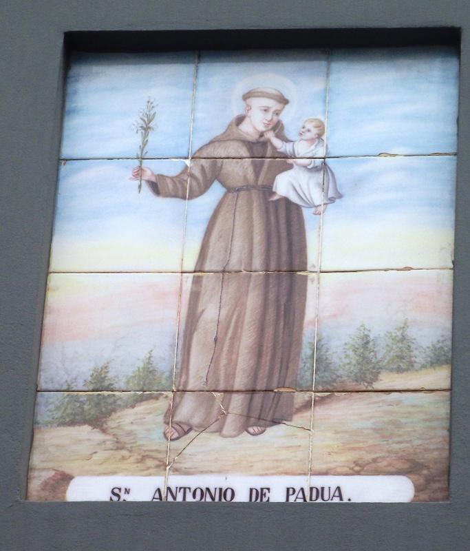 HISTÒRIA LOCAL I TRADICIONS: HUI ÉS SANT ANTONI DE PÀDUA. Abans es feia la novena al carrer Sol