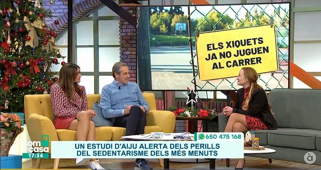 LA PSICÒLOGA GATERA DE LA CÀTEDRA D'INFÀNCIA DE LA UPV, SEFA MULET SALVADOR, PARLA DE L'OCI DELS MÉS MENUTS AL MAGAZINE DE À PUNT, SOM DE CASA