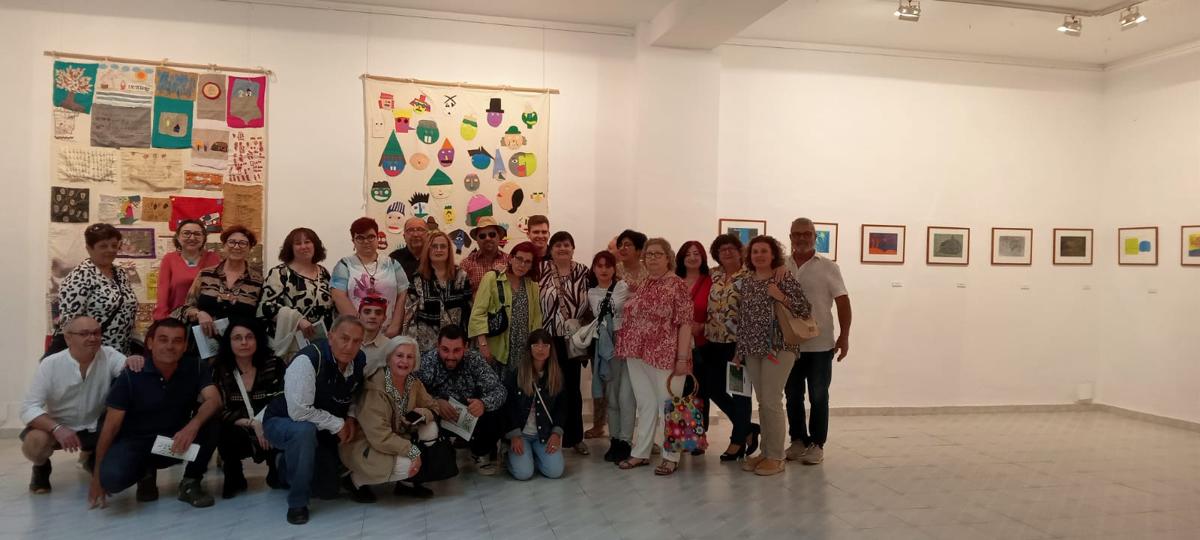 EXPOSICIÓ DEL COL·LECTIU TAPIS, NUESTRO ARTE CURATIVO. Sala del Casal de la Música fins el 2 de juny
